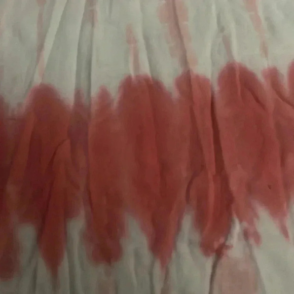 pink and white tank top - Picture 4 of 6